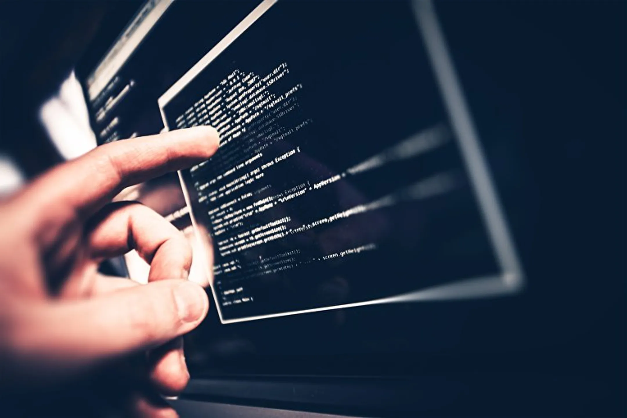 В США двух казахстанцев обвинили в кибермошенничестве - Image Kapital.kz