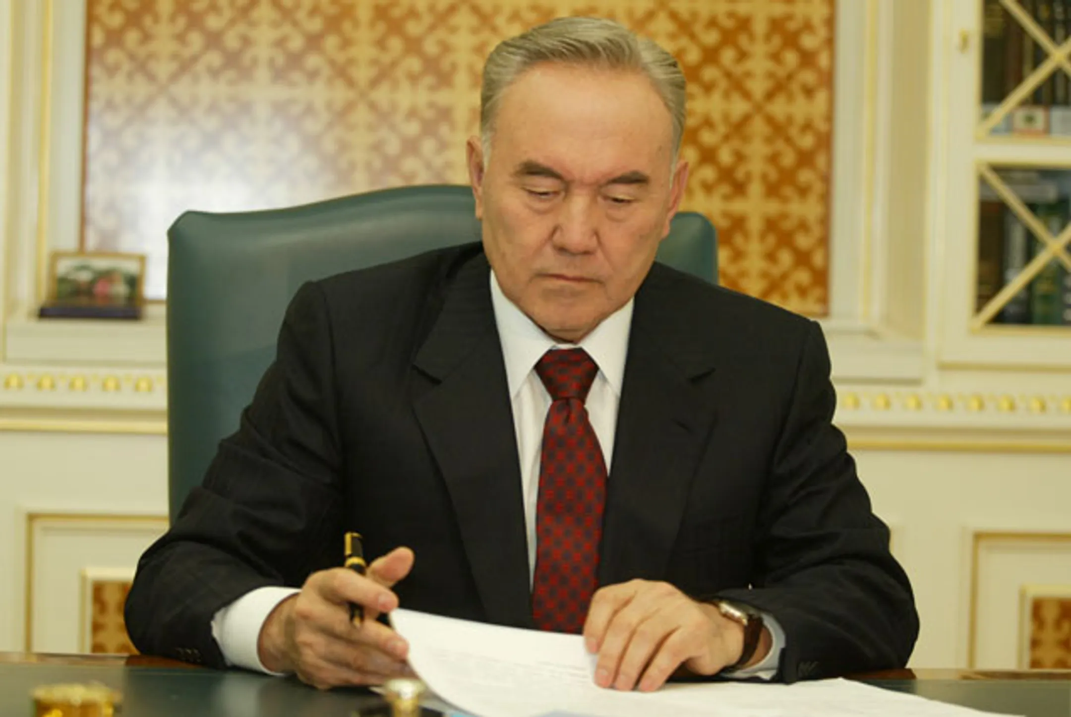 Президент подписал закон о бюджете на 2015-2017 годы - Image Kapital.kz