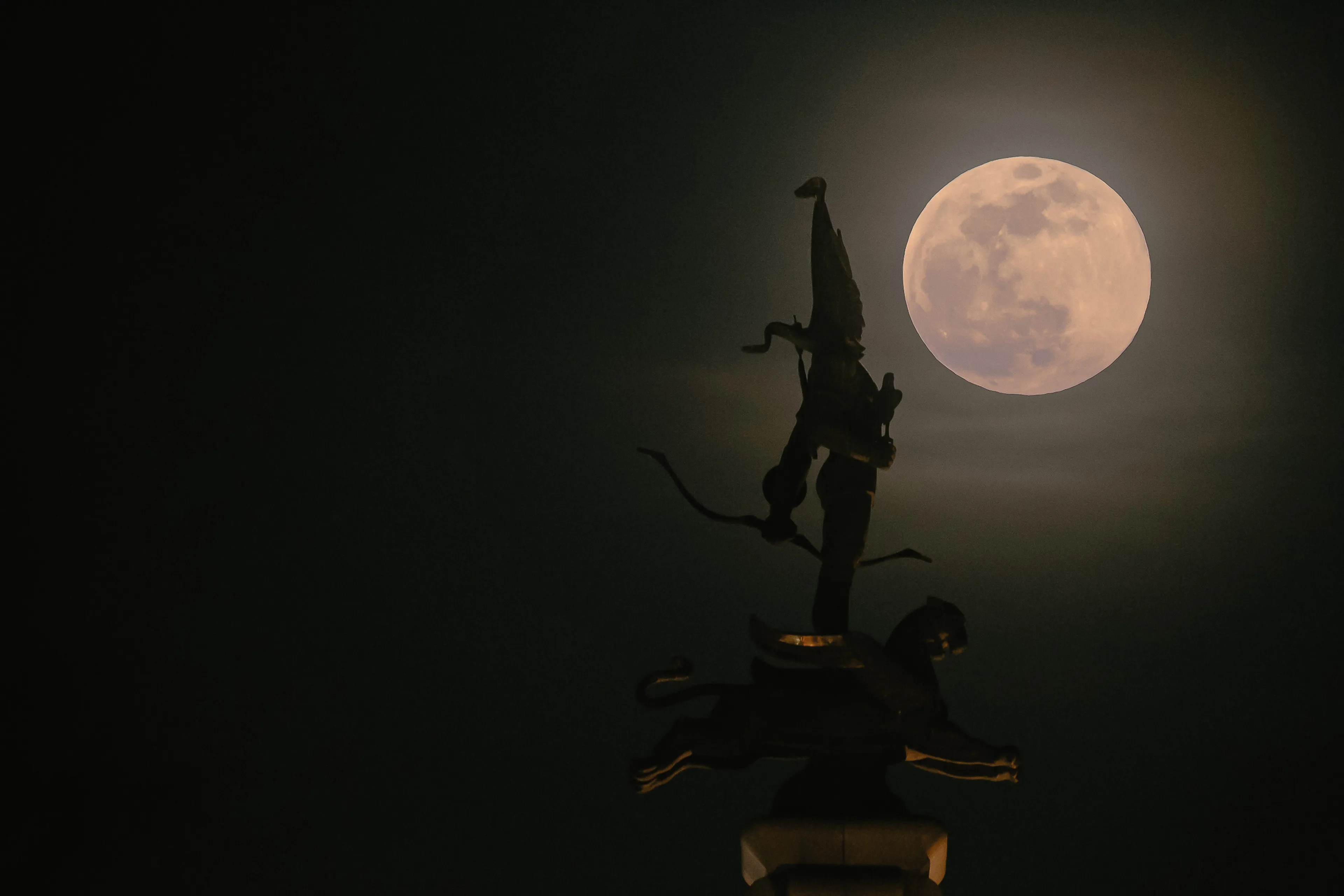 Капитал - Кино и токены