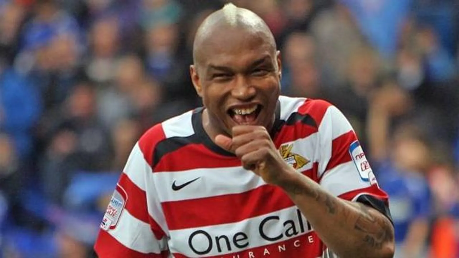 Капитал - Эль-Хаджи Диуф был избит в одном из баров Сенегала