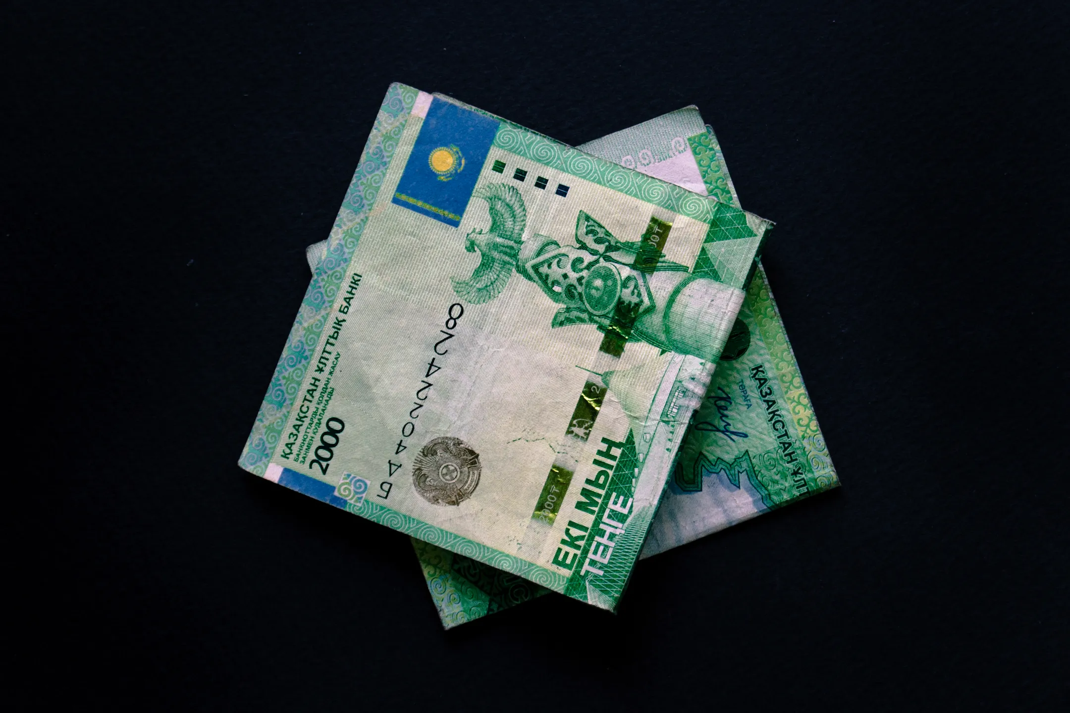 Доллар удерживает отметку в 384,6 тенге - Image Kapital.kz