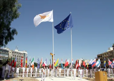 Кипр одобрил меморандум с «тройкой»