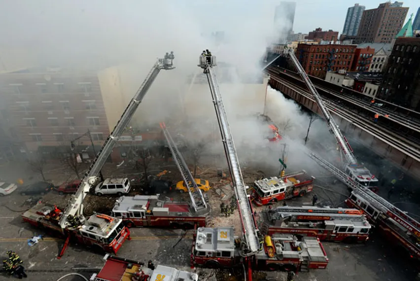 Капитал - Количество жертв взрыва дома в Нью-Йорке возросло