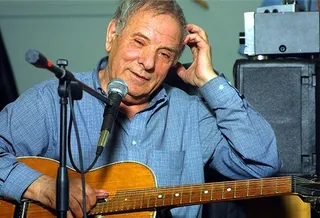 Капитал - Умер Петр Тодоровский