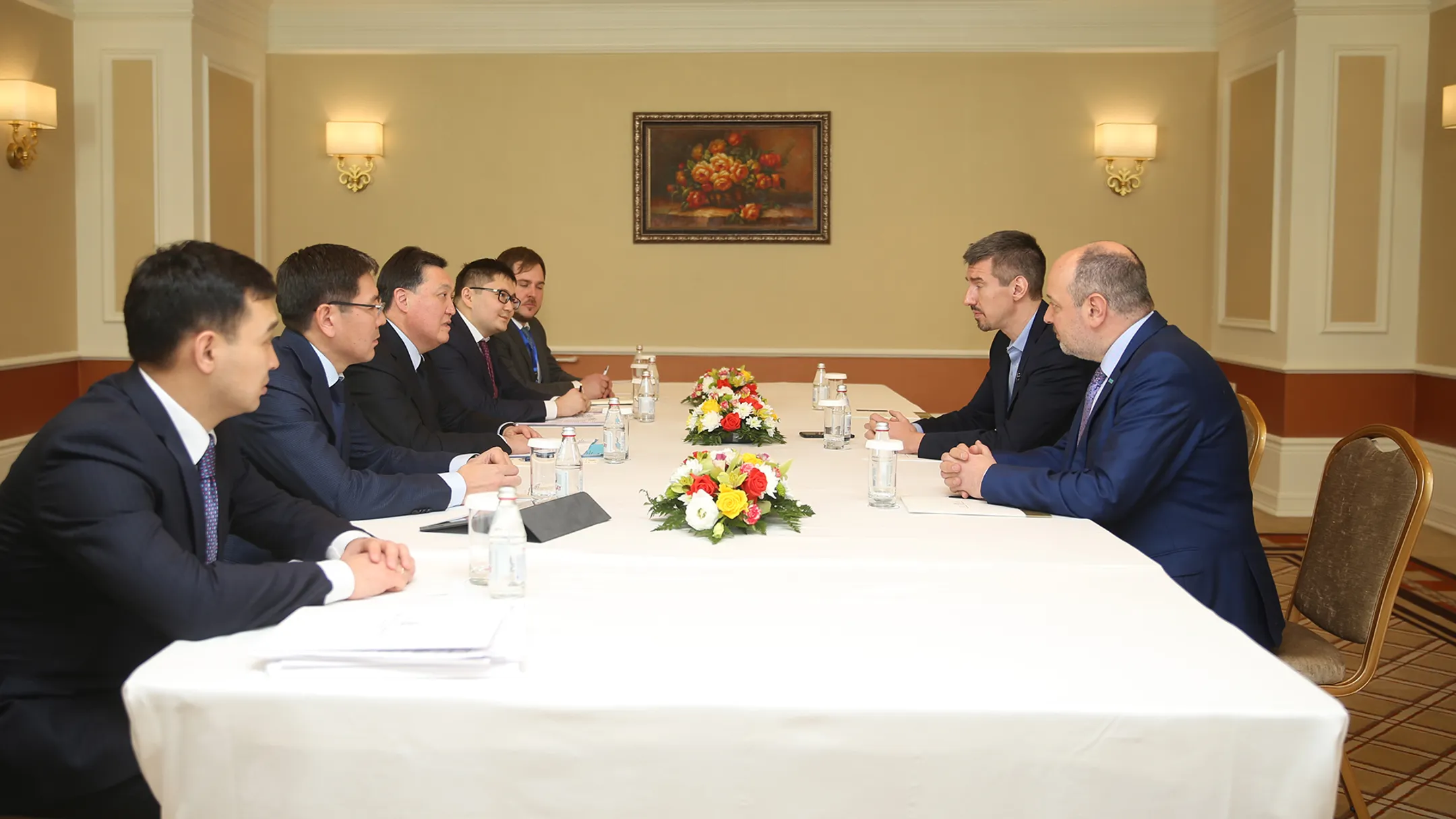 Аскар Мамин встретился с экспертами в сфере инноваций и цифровизации - Image Kapital.kz