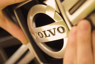 Старый Volvo XC90 безопасен