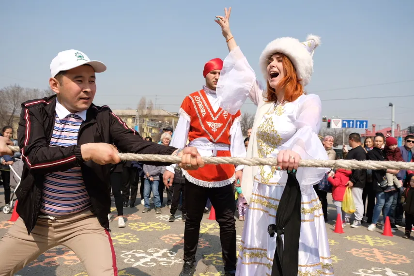 Капитал - В Алматы отмечают Наурыз мейрамы