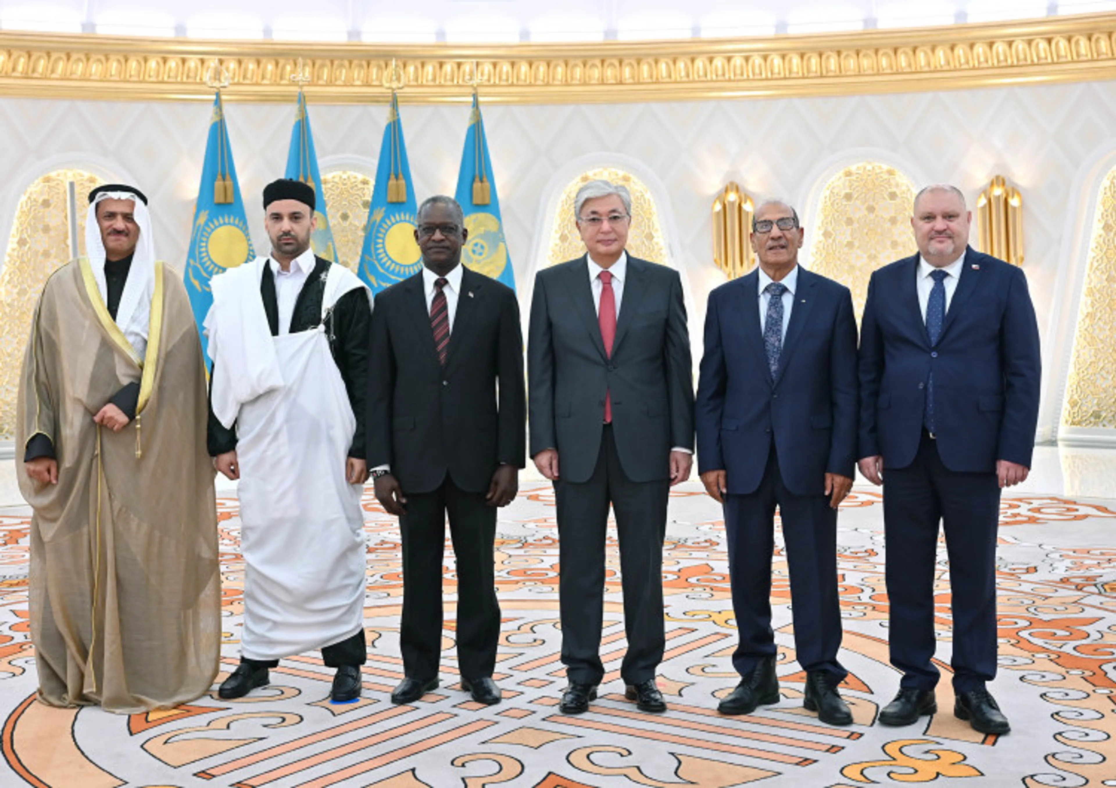 Капитал - Президент принял верительные грамоты у послов пяти государств