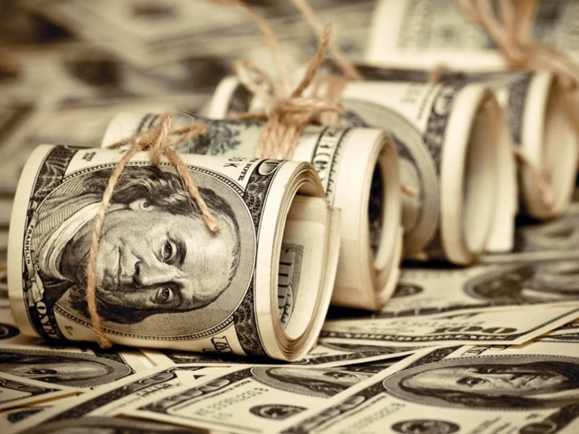 Капитал - Конец доллара или доллар без конца?