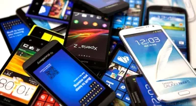 Названы лучшие смартфоны 2017 года