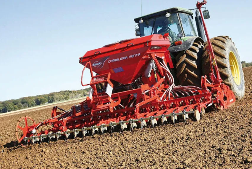 Капитал - КазАгроФинанс начал передачу техники аграриям