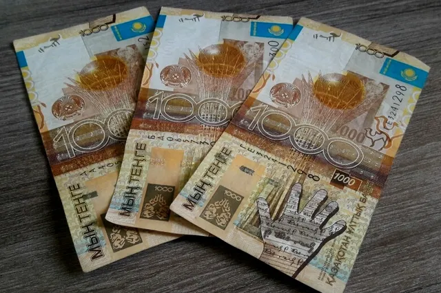 Тысячные купюры старого образца пока изымать не будут