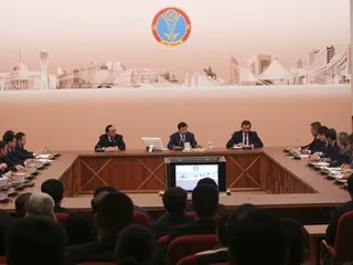 Капитал - Аким Астаны намерен выявить чемпиона по бюрократизму