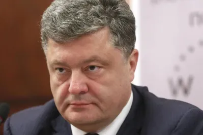 Петр Порошенко выступил против разрыва дипотношений с Россией