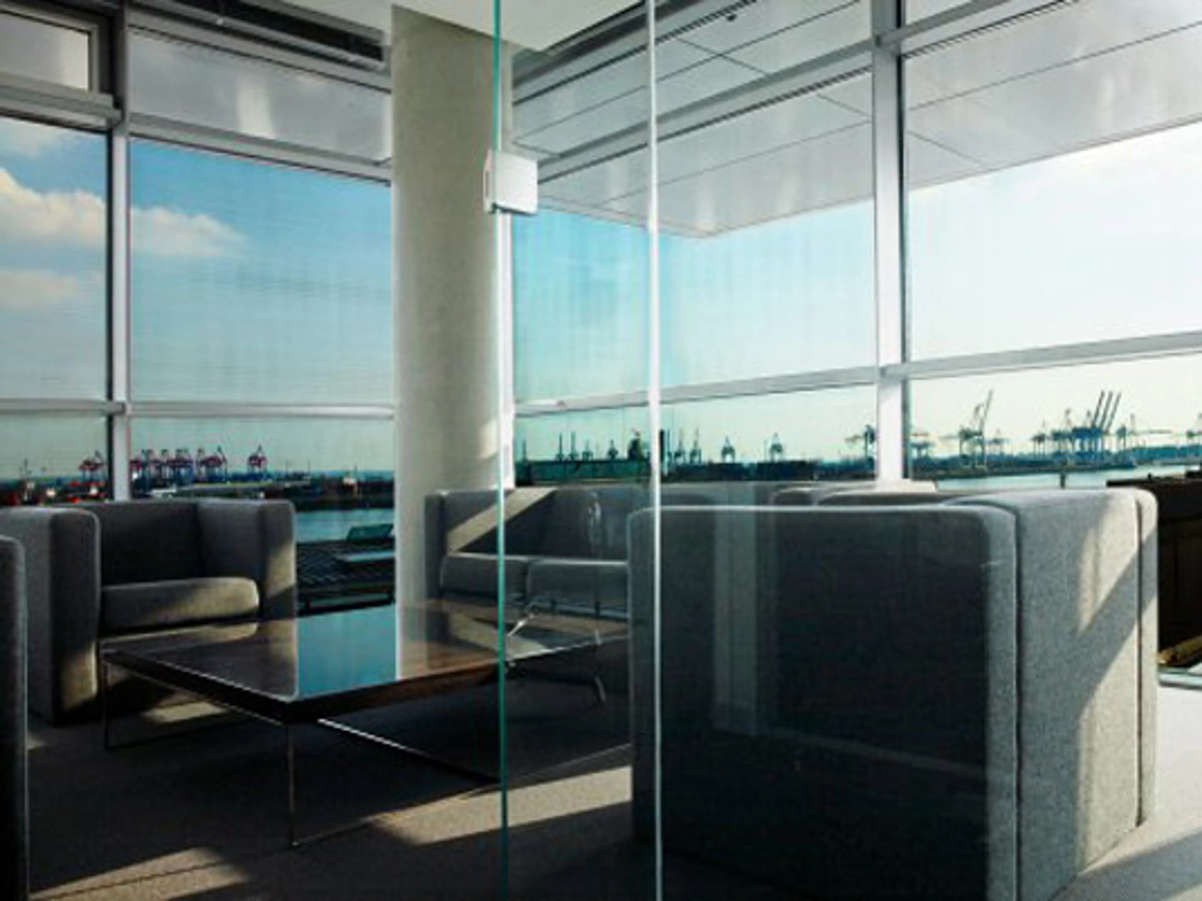 Капитал - В Алматы дешевеют офисы и склады