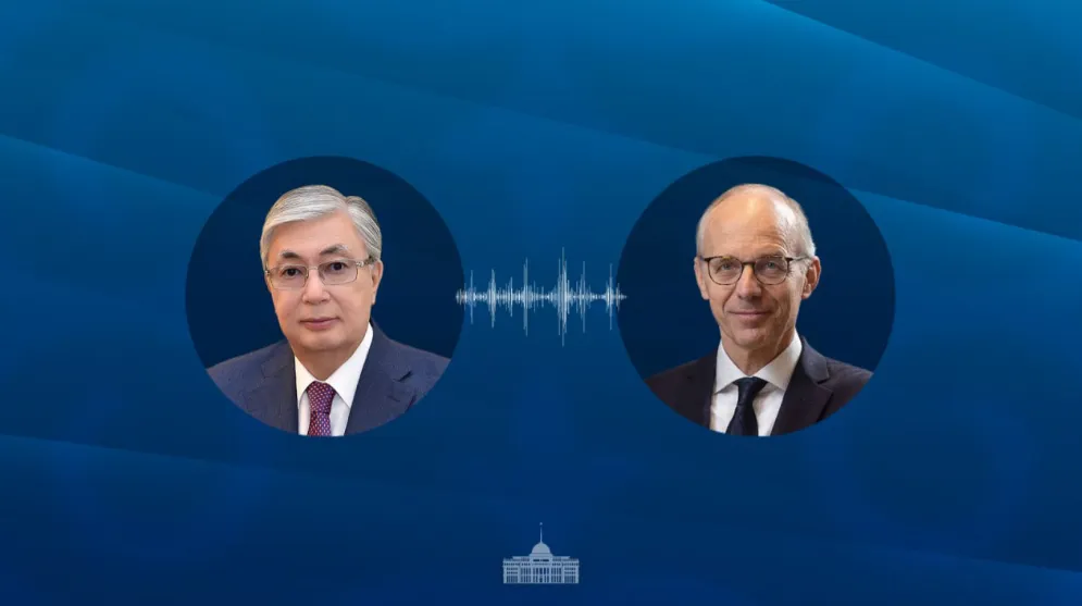 Телефонный разговор провел президент с премьер-министром Люксембурга 