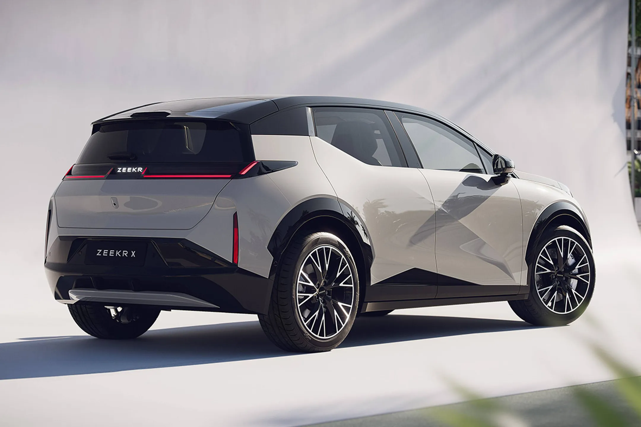 Перемены у Renault-Nissan-Mitsubishi, рестайлинг X5/X6 и новый Zeekr - Image Kapital.kz