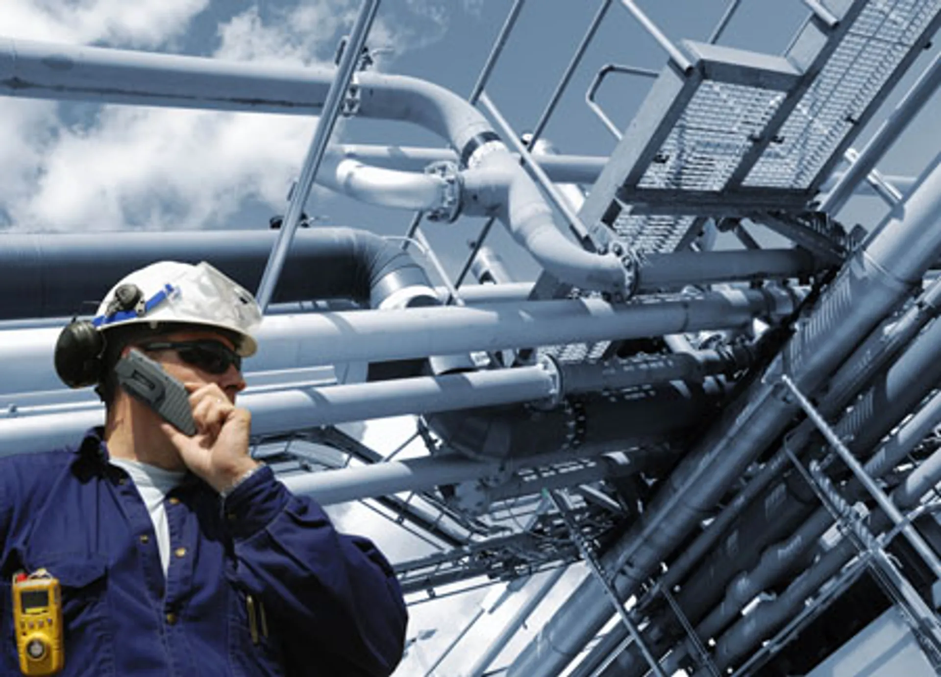 Капитал - Казахстан обеспечит нефтью и Россию, и Китай