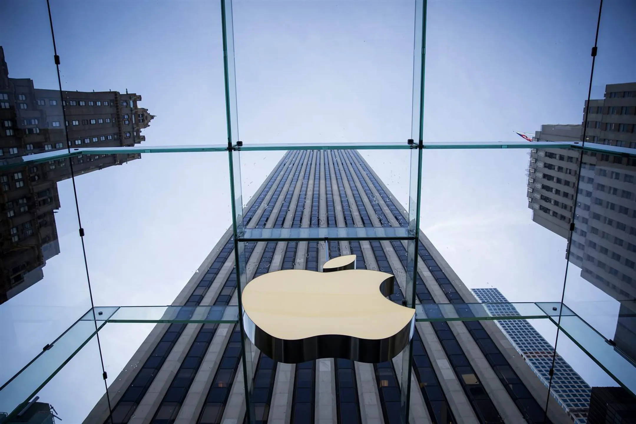 Акции Apple выросли до рекордного уровня - Image Kapital.kz