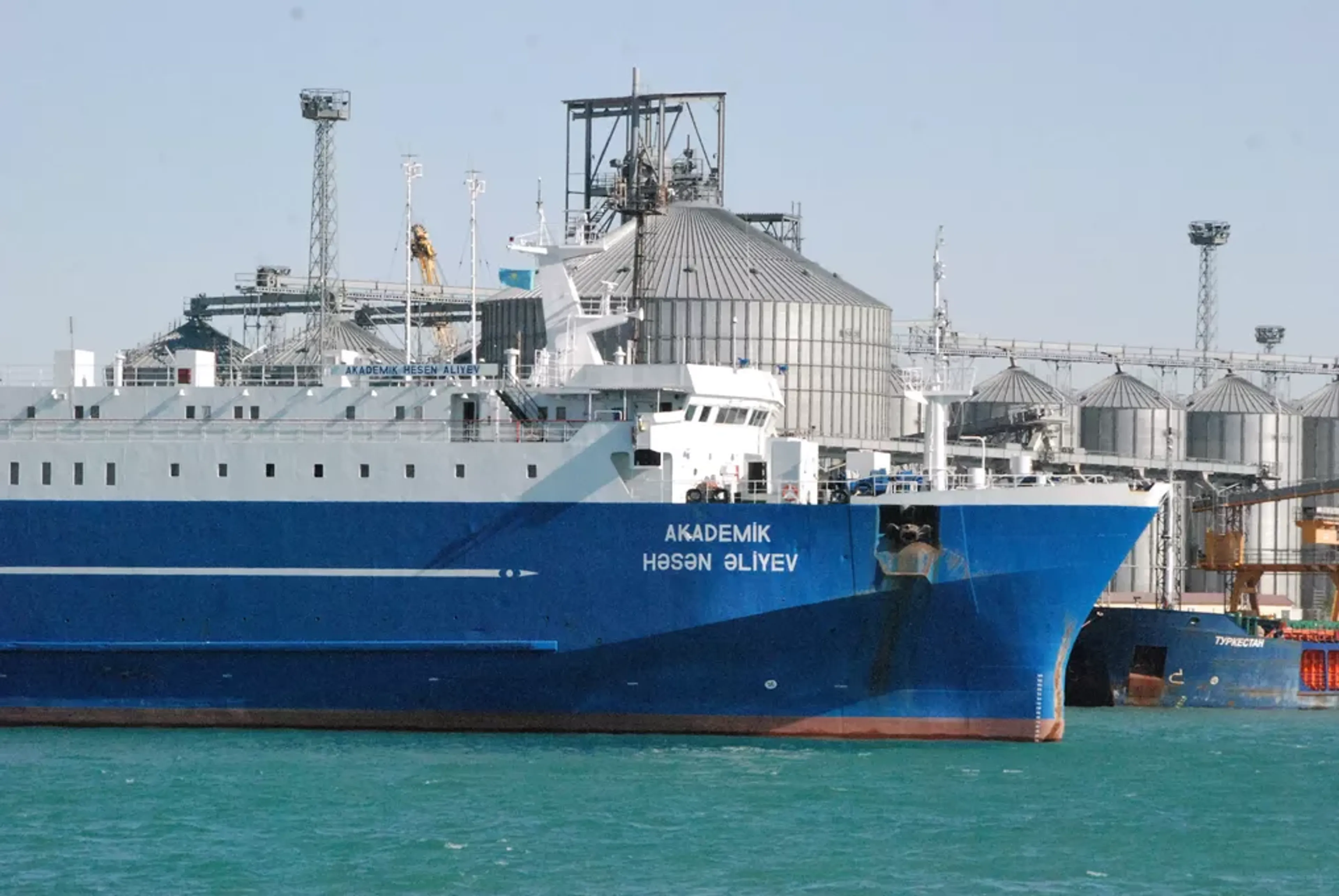 Капитал - Доходы предприятий морского транспорта увеличились на 12%