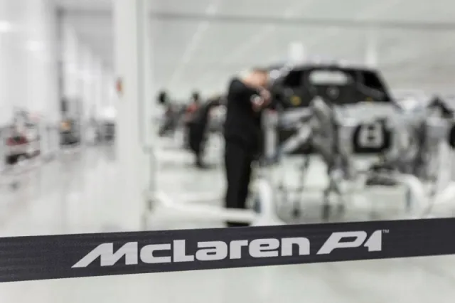 Официально стартовало производство McLaren P1