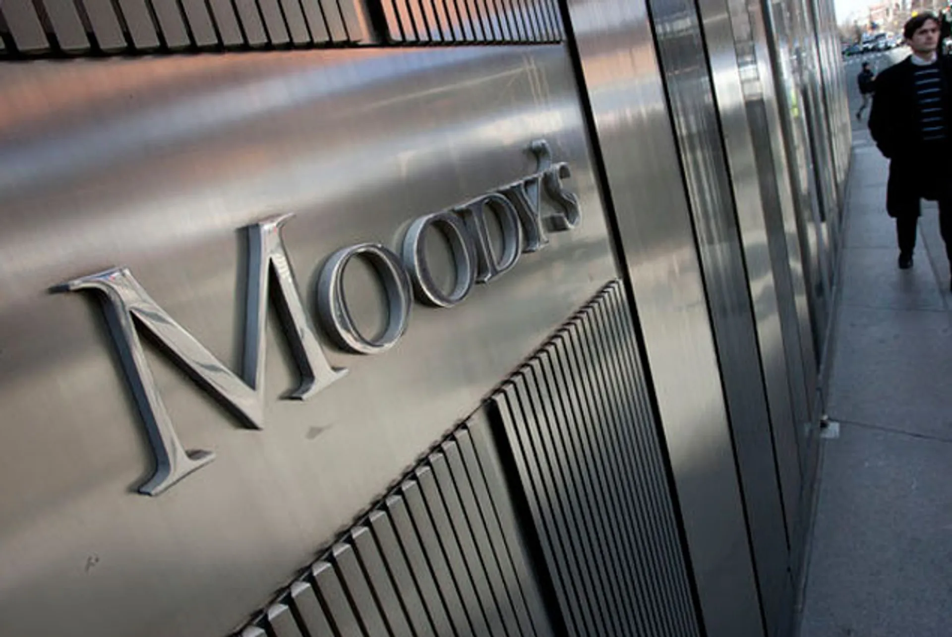 Капитал - Moody’s может понизить кредитный рейтинг России
