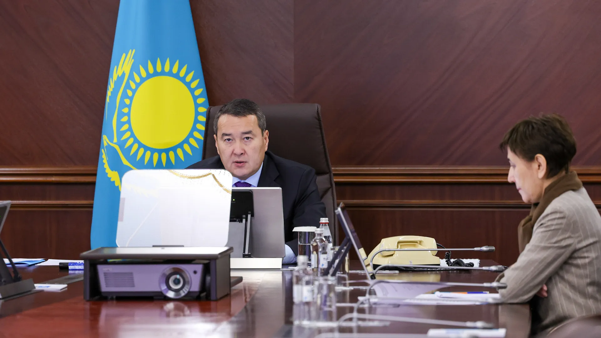 Капитал - Реализацию инфраструктурных проектов Жамбылской области обсудили в правительстве