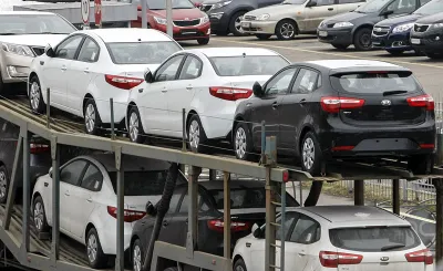 Продажи авто в Казахстане достигли нового минимума