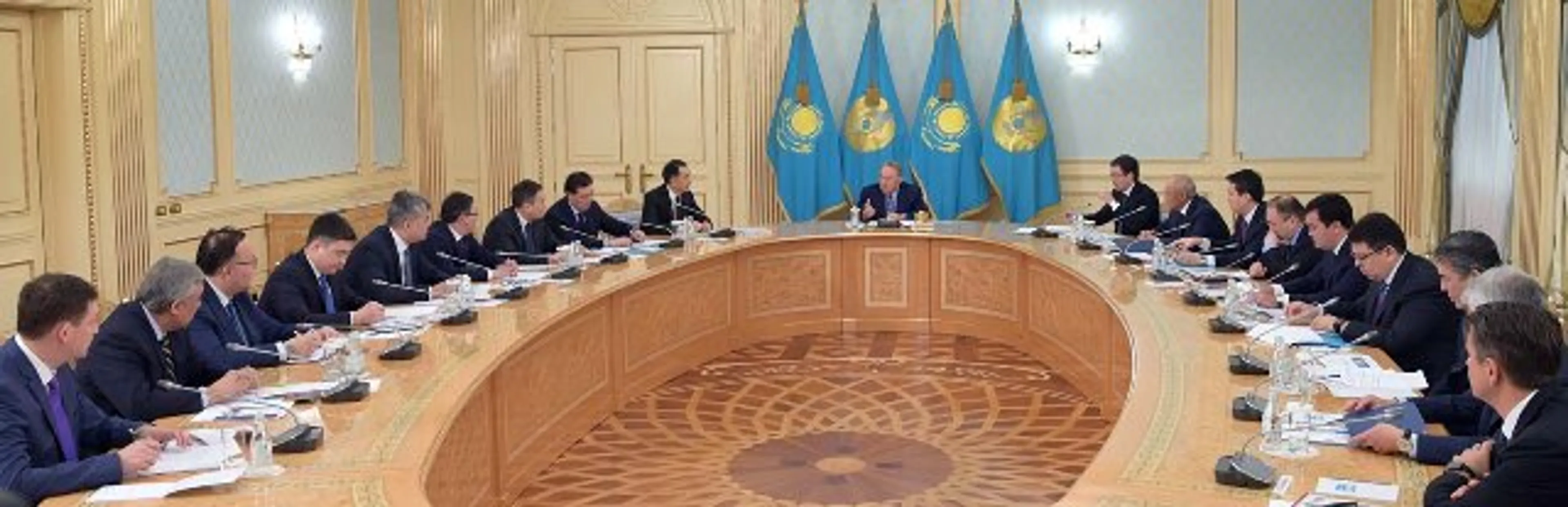 Капитал - Президент провел совещание по вопросам ускоренной модернизации экономики