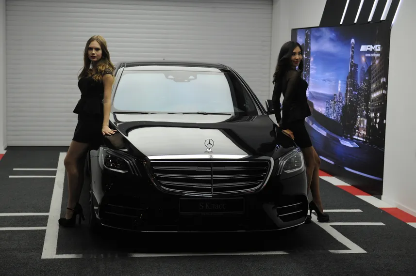 Капитал - В Казахстане впервые показали обновленный Mercedes S-class