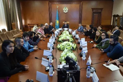 Аким ЮКО встретился с представителями ведущих зарубежных СМИ