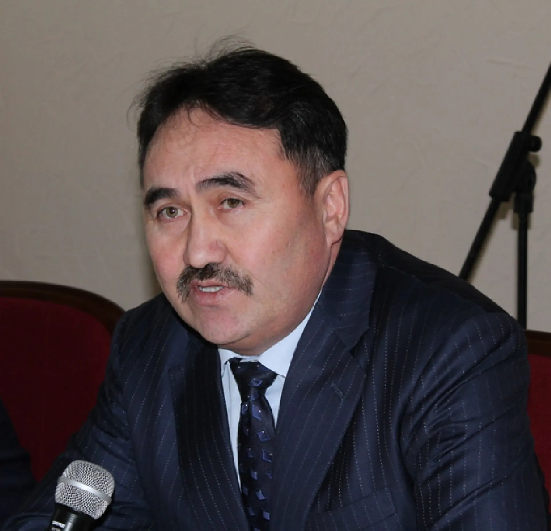 Капитал - На экс-акима Караганды завели уголовное дело