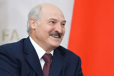 Евросоюз частично снял санкции с Беларуси