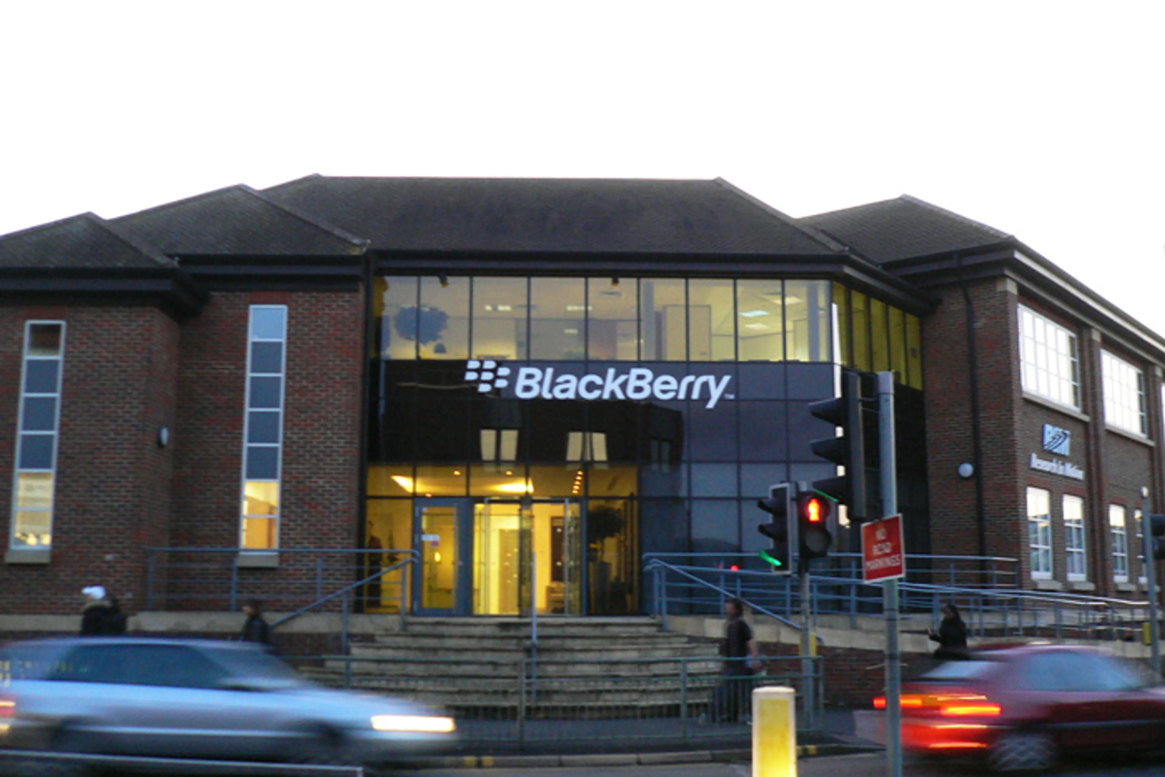 Капитал - Убыток BlackBerry составил $4,4 млрд