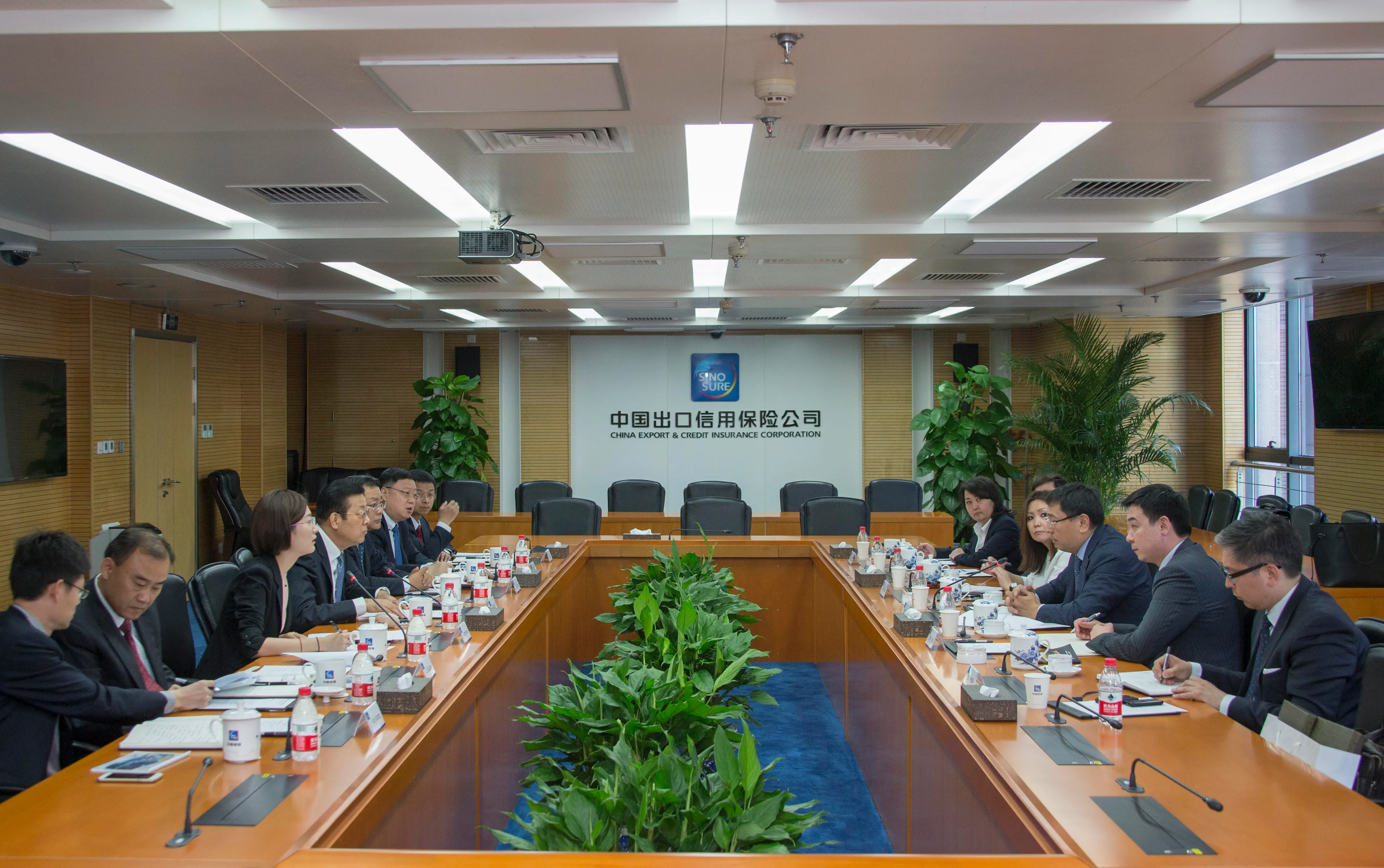 Капитал - Байтерек расширяет сотрудничество с банками Китая