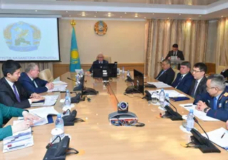 Капитал - Ерик Султанов поручил активнее заниматься вопросами легализации