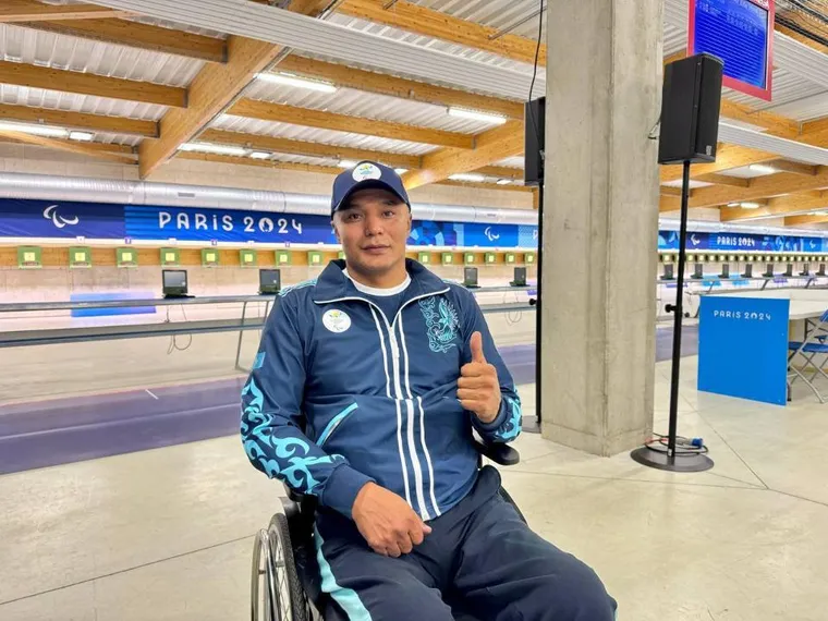 Капитал - Еркин Габбасов завоевал серебряную медаль на Паралимпиаде в Париже