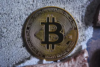 Капитал - Биткоин упал ниже $8 тысяч