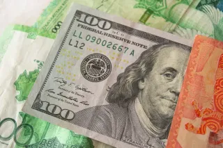 Капитал - Средневзвешенный курс доллара на бирже составил 513,50 тенге   