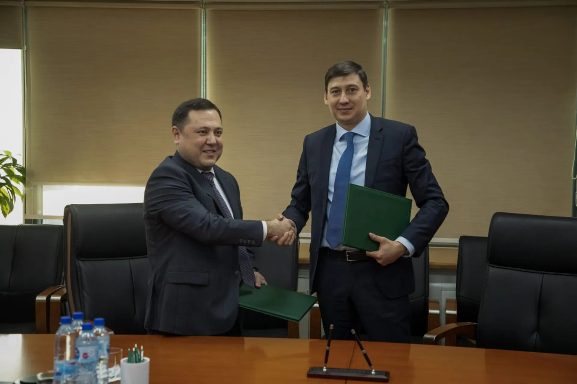 Капитал - Подписаны соглашения по финансированию поставок в Узбекистан товаров из РК