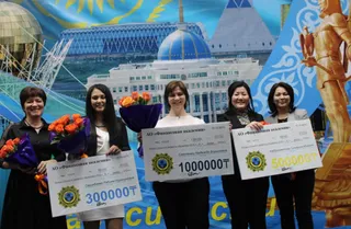 Капитал - Министр финансов вручил 1 млн тенге лучшему бухгалтеру