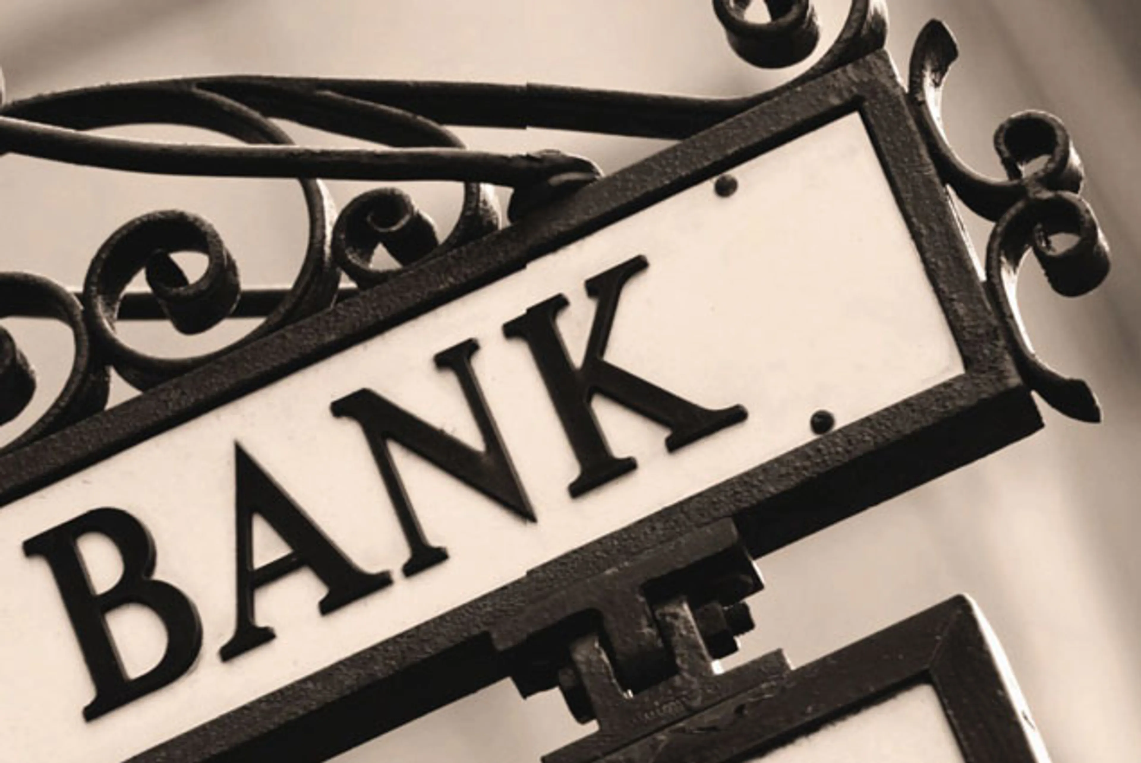 Капитал - В России банки обязали сообщать об операциях клиентов из 41 страны