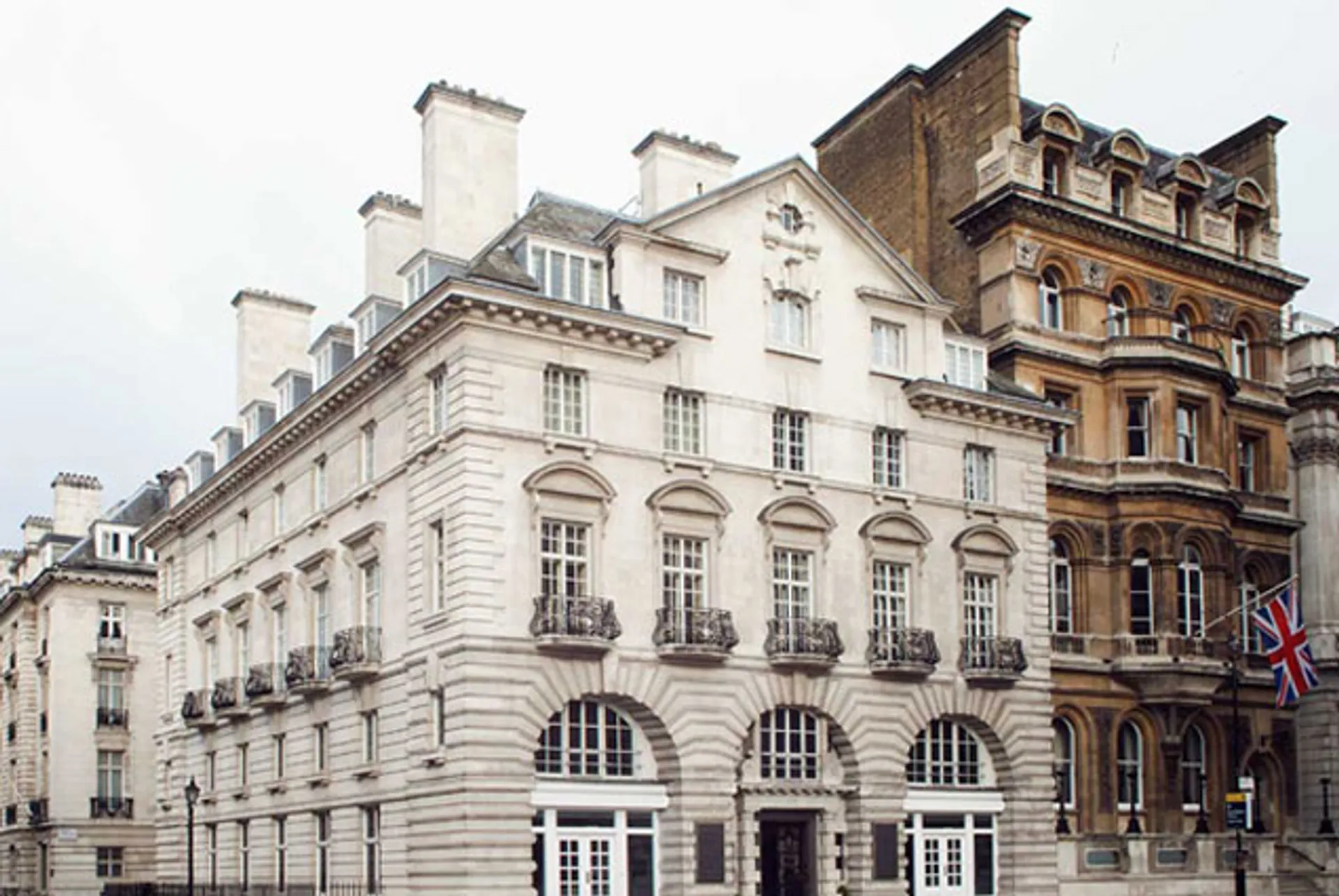 Капитал - Россияне скупают элитную недвижимость в Лондоне