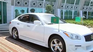 Капитал - На торги выставлены автомобили главы Туркменистана
