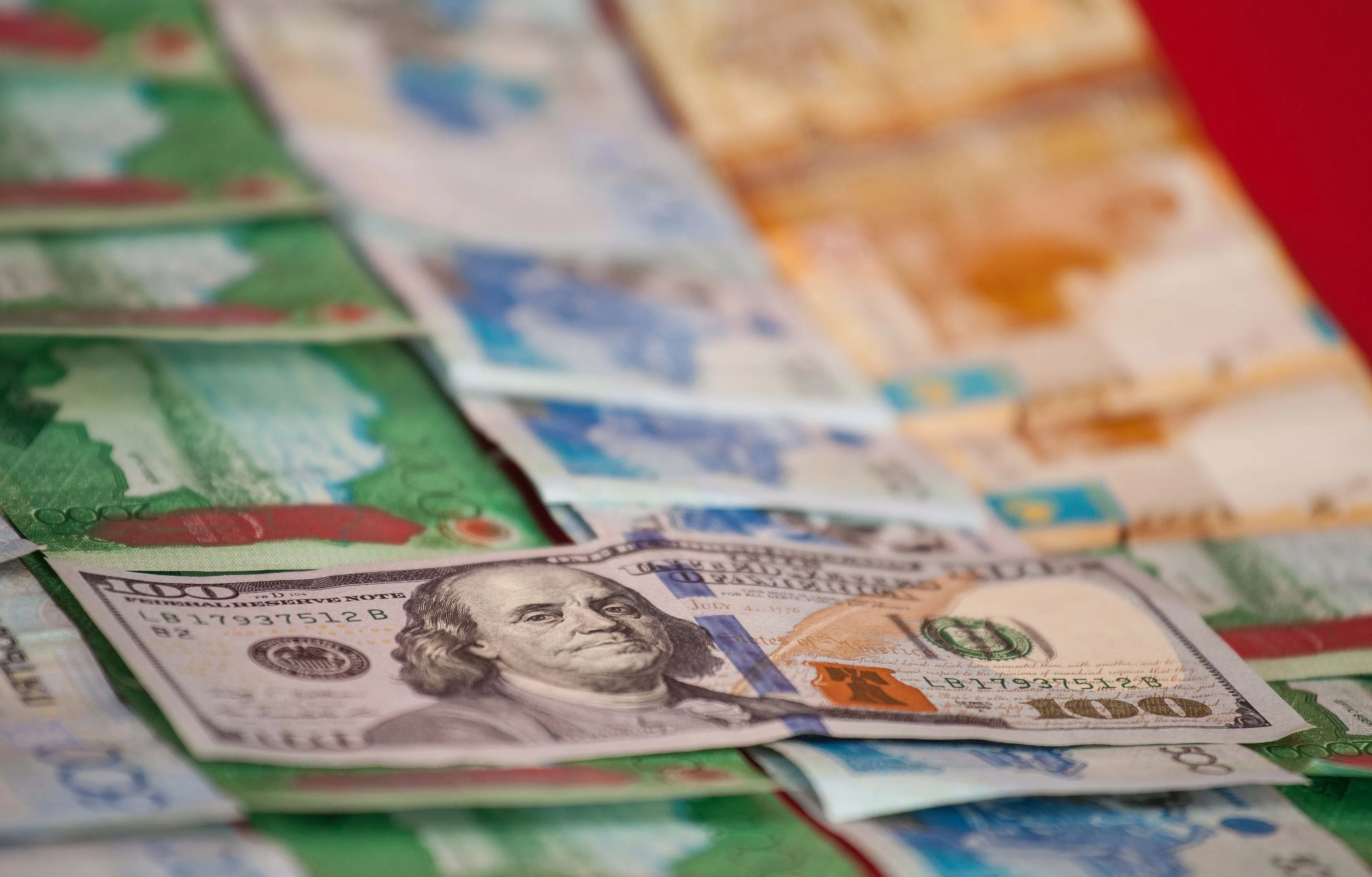 Капитал - Астана займет $1-3 млрд по-новому