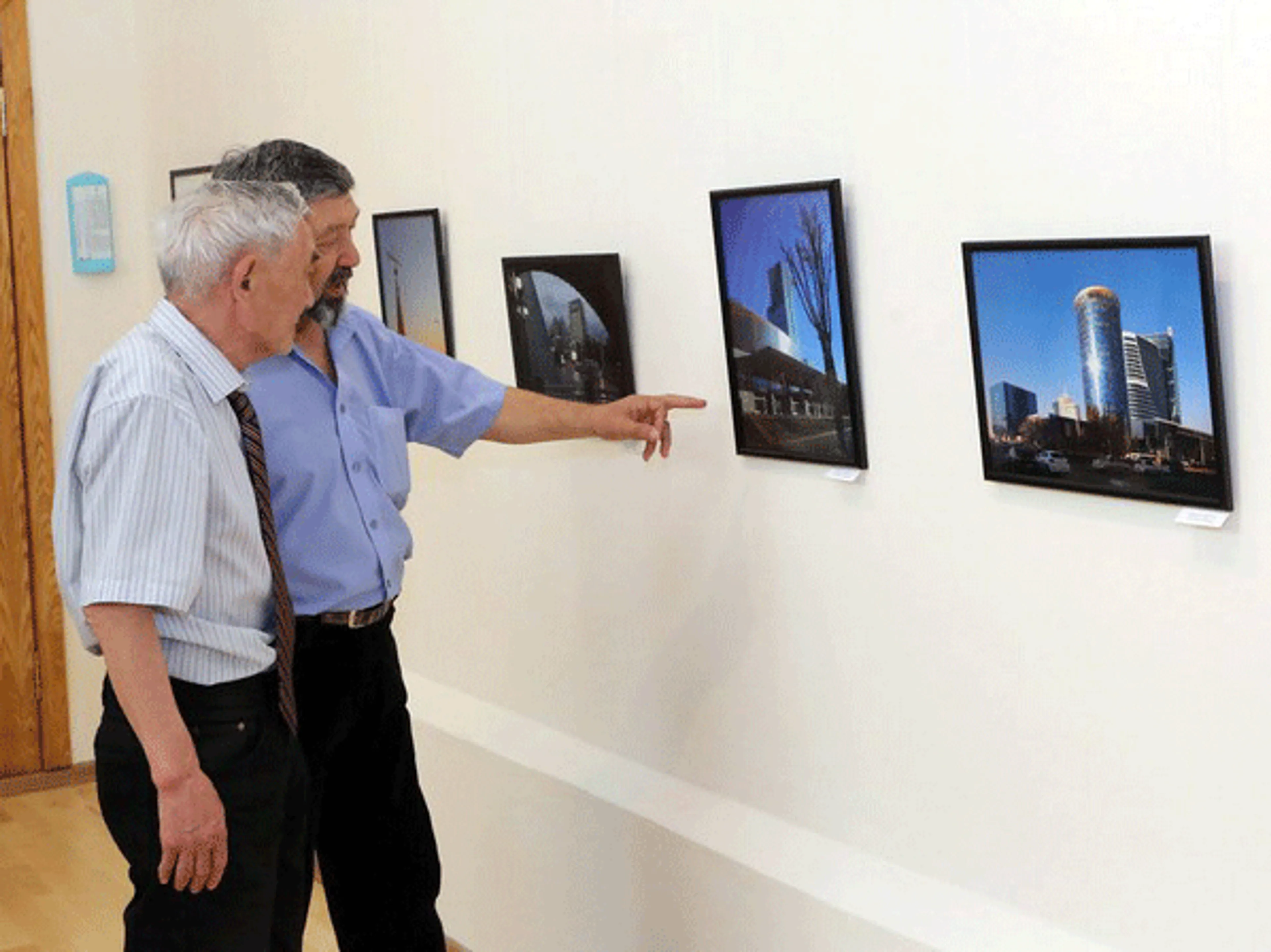 Капитал - В Астане проходит фотовыставка известного врача-дантиста