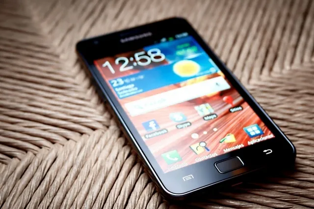 Samsung проведет экспертизу телефона