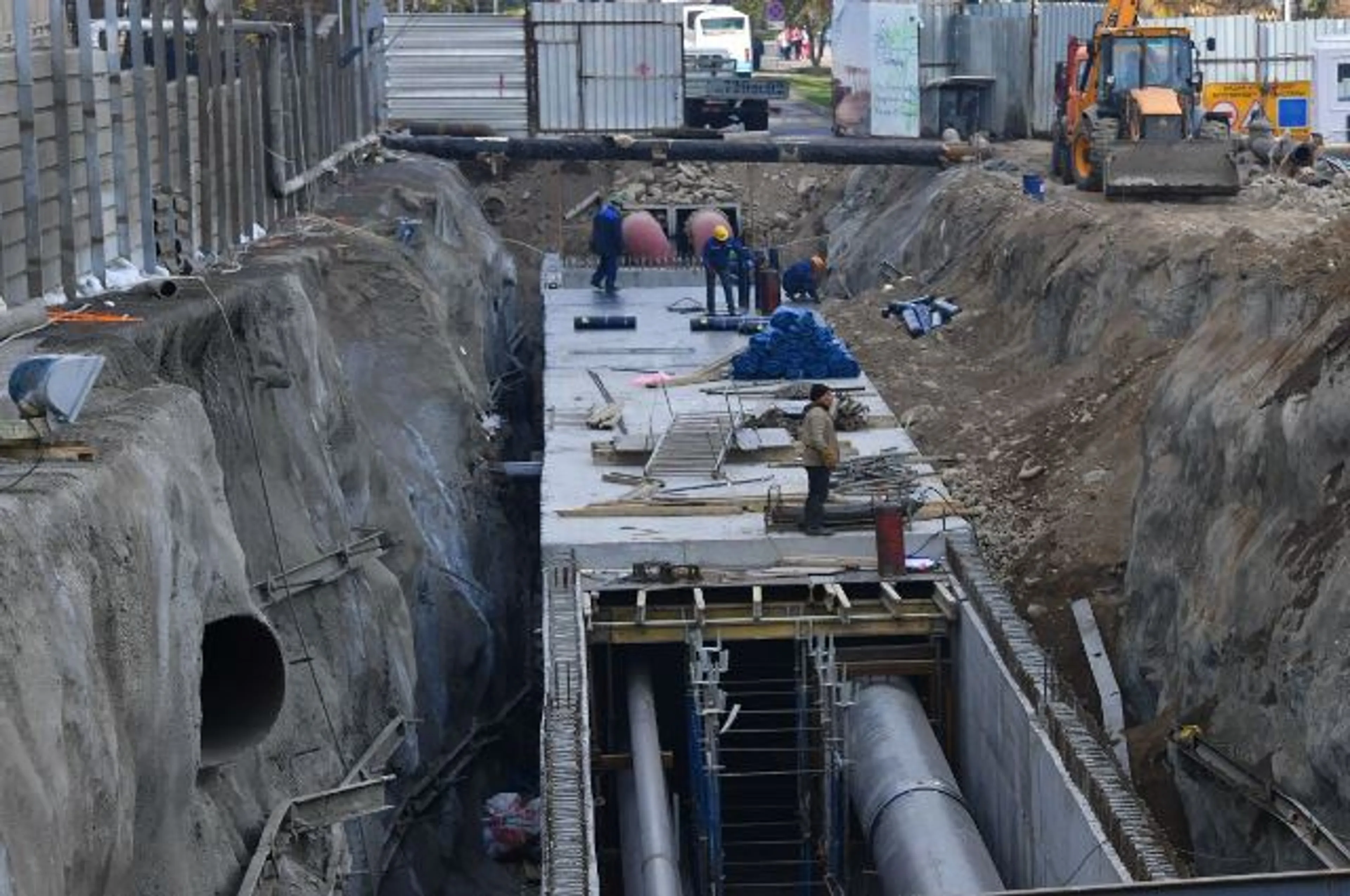 Капитал - В Алматы реконструируют более 12 км теплосетей