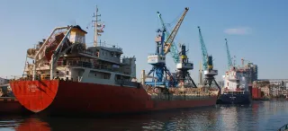 Капитал - Обсуждается вопрос увеличения мощностей Батумского нефтяного терминала