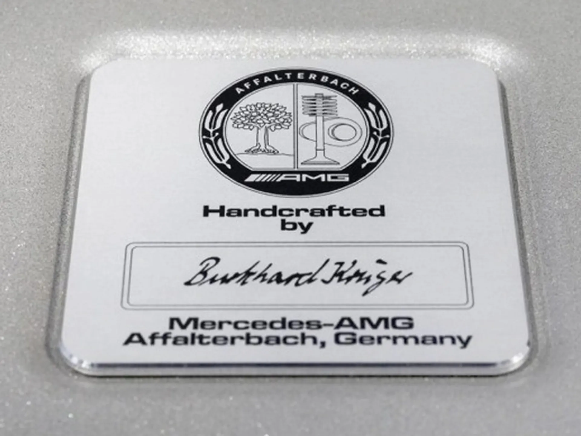 Капитал - AMG займется гибридами